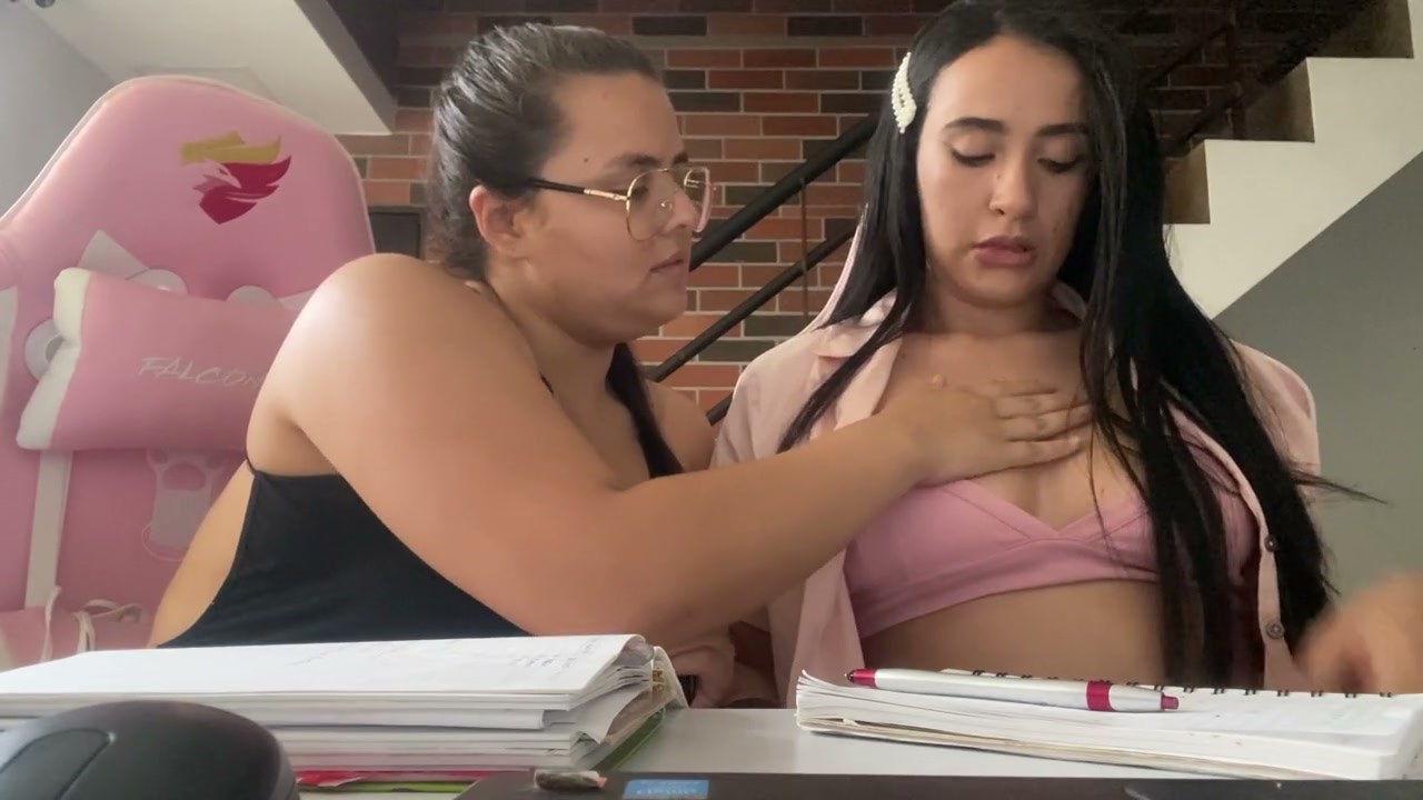 Stepsister are Studyng and they get Horny