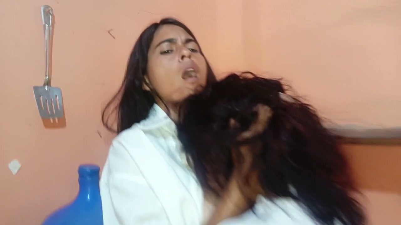 They have lesbian sex in front of the painter - PERVERTED LESBIANS